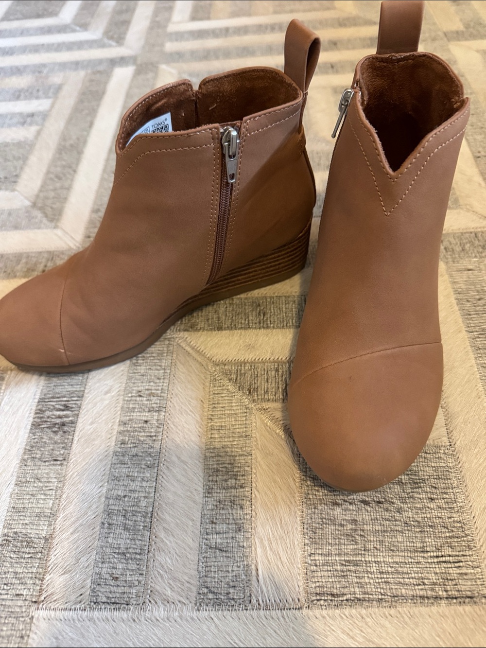 Toms Brown Leather-Look Kids Ankle Boots with Side Zip